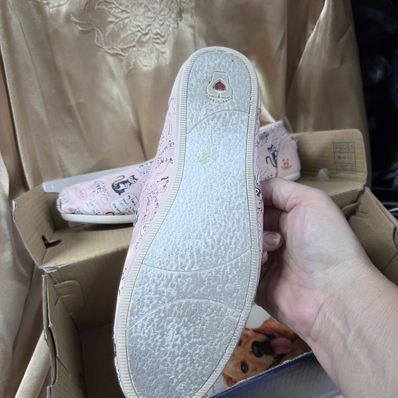 Skechers BOBS Pink Cat Flats - Picture 4 of 10